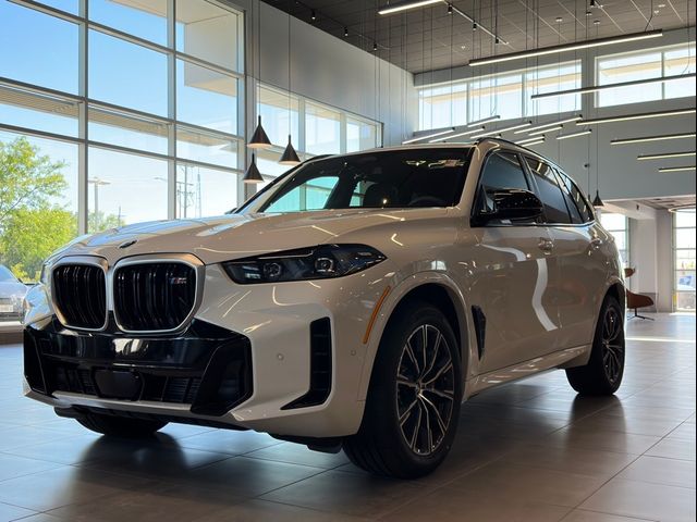 2025 BMW X5 M60i