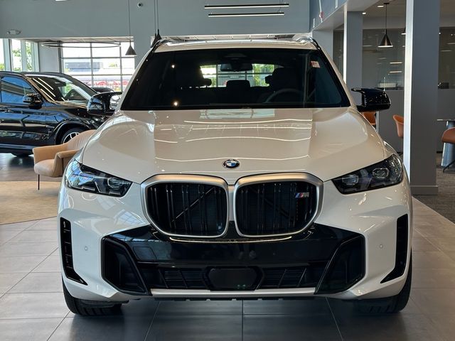 2025 BMW X5 M60i