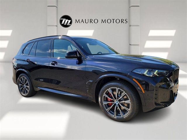 2025 BMW X5 M60i