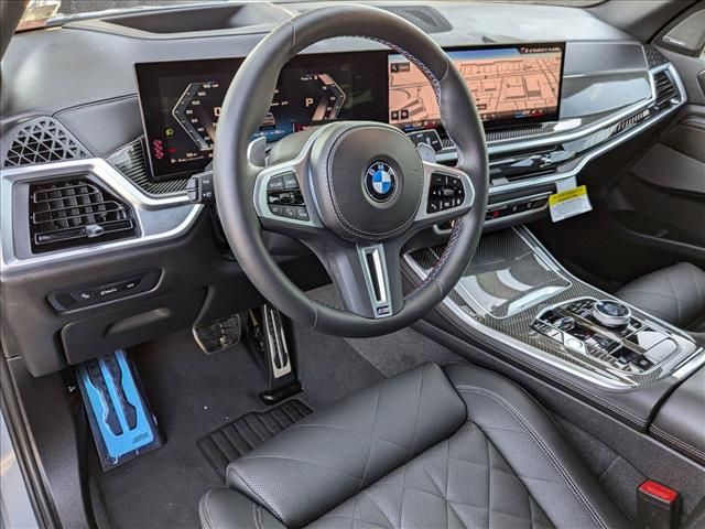 2025 BMW X5 M60i