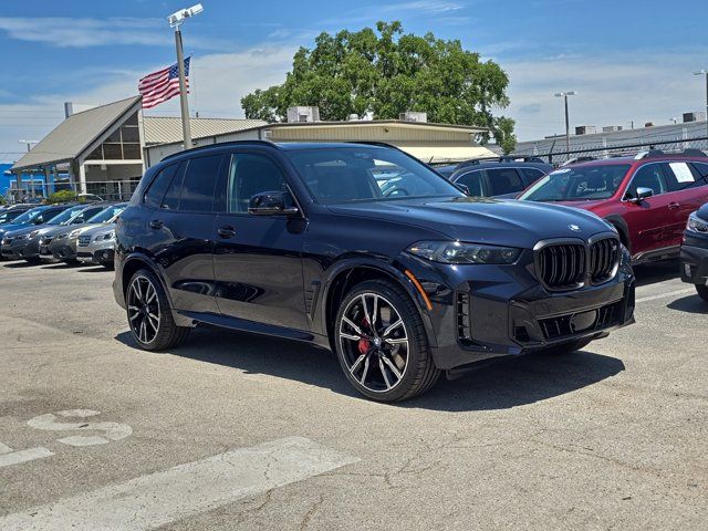 2025 BMW X5 M60i