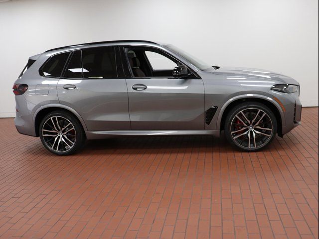 2025 BMW X5 M60i