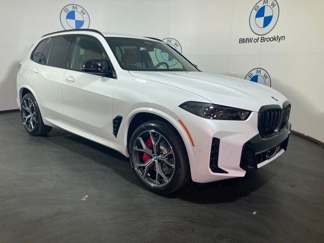 2025 BMW X5 M60i