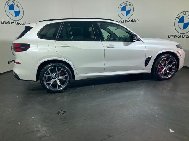 2025 BMW X5 M60i