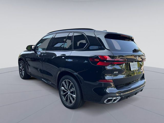 2025 BMW X5 M60i