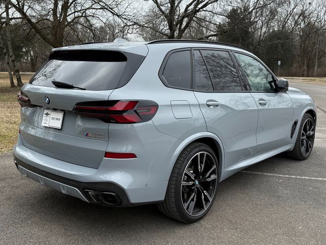 2025 BMW X5 M60i