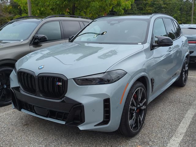 2025 BMW X5 M60i