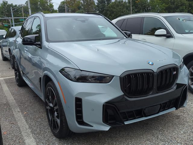 2025 BMW X5 M60i