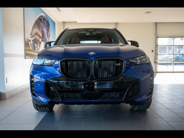 2025 BMW X5 M60i