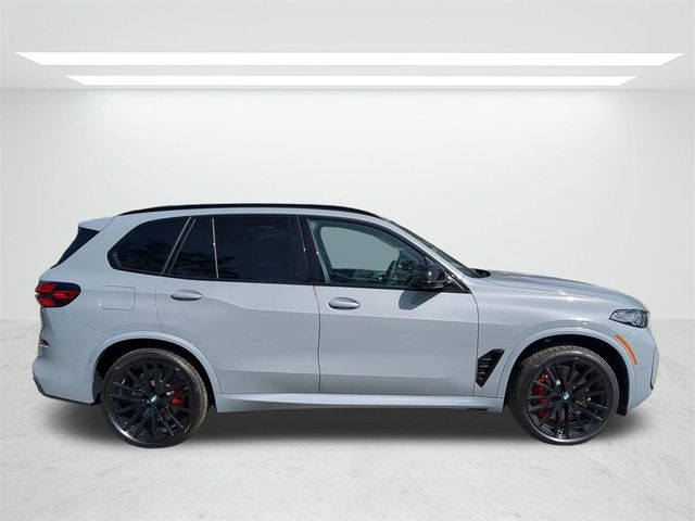 2025 BMW X5 M60i