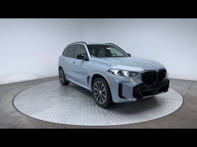 2025 BMW X5 M60i