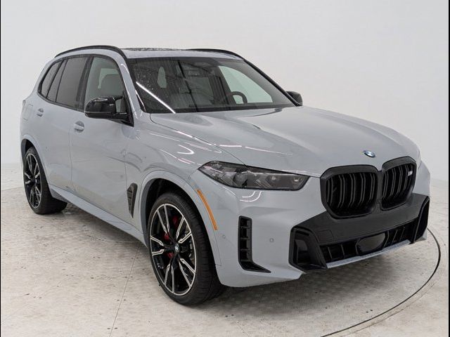 2025 BMW X5 M60i