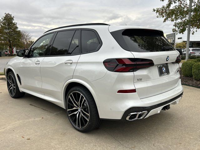 2025 BMW X5 M60i