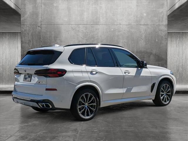 2025 BMW X5 M60i