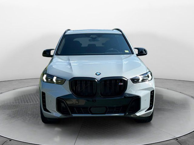 2025 BMW X5 M60i