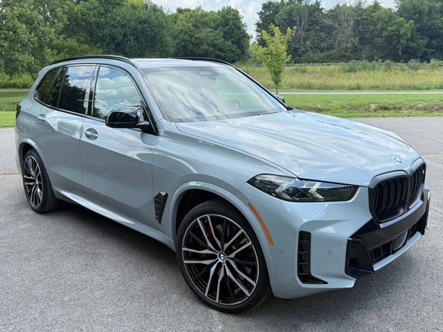 2025 BMW X5 M60i