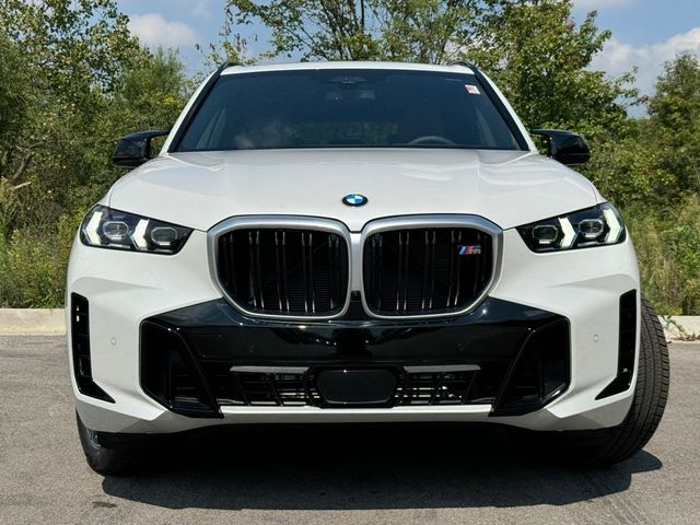 2025 BMW X5 M60i