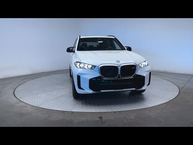 2025 BMW X5 M60i