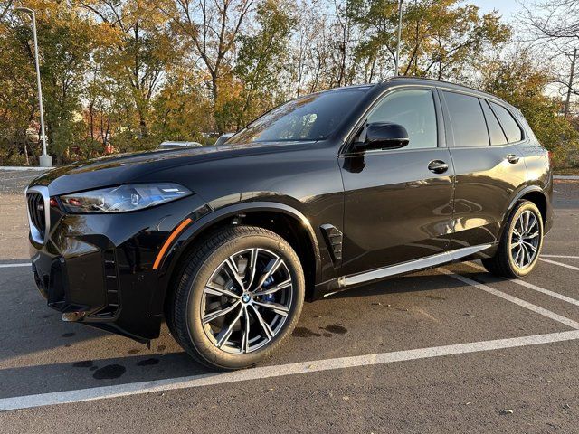 2025 BMW X5 M60i