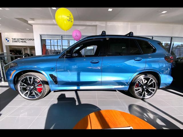 2025 BMW X5 M60i