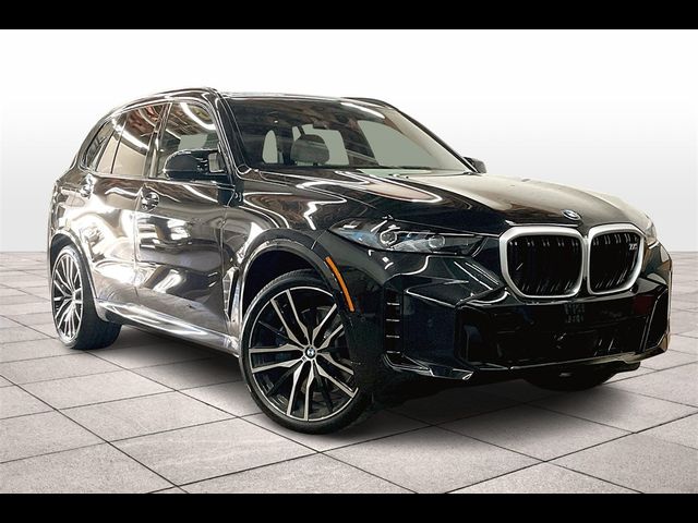 2025 BMW X5 M60i