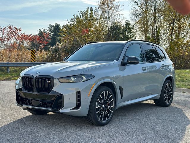 2025 BMW X5 M60i