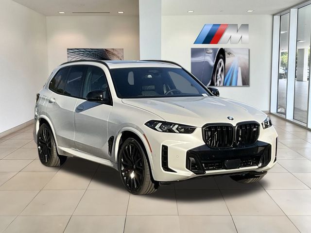 2025 BMW X5 M60i