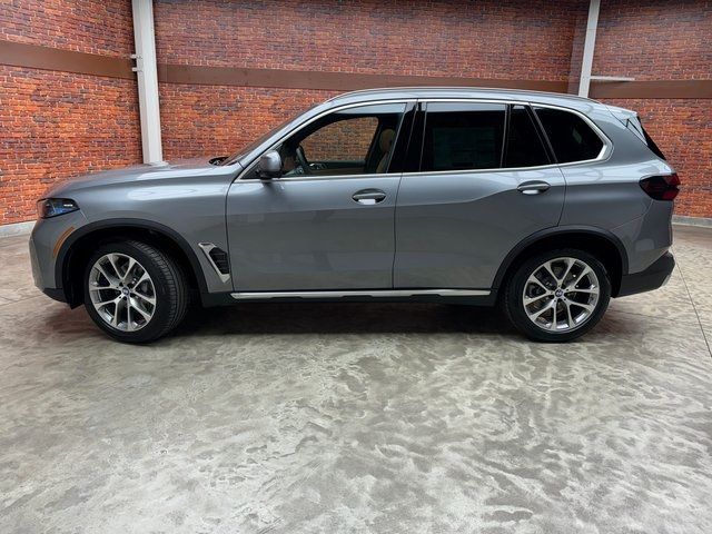 2025 BMW X5 xDrive40i