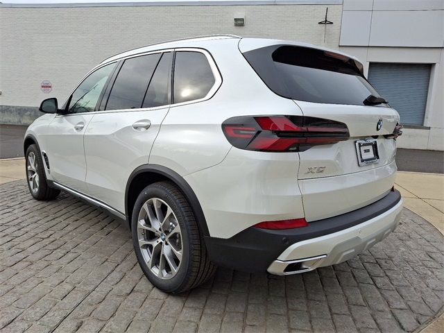 2025 BMW X5 xDrive40i