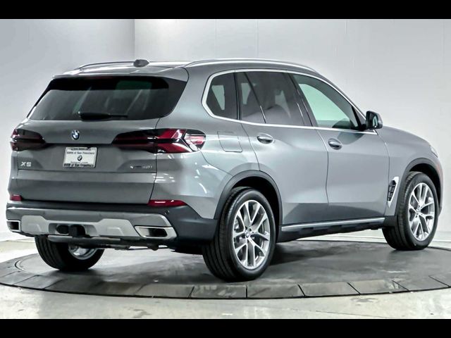 2025 BMW X5 xDrive40i