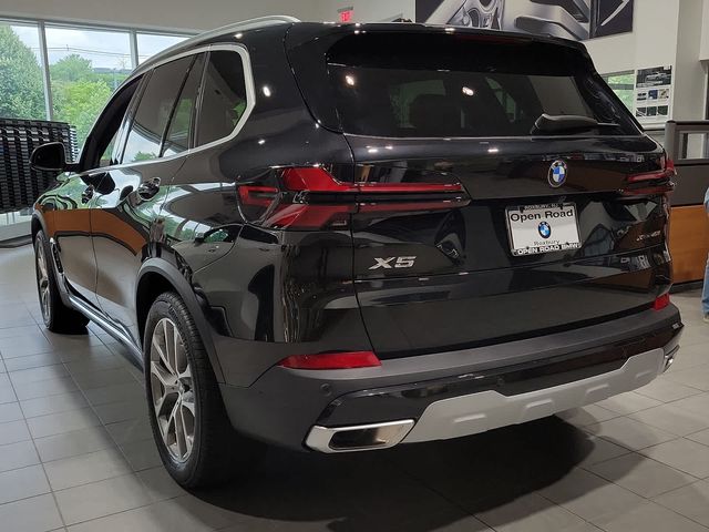 2025 BMW X5 xDrive40i