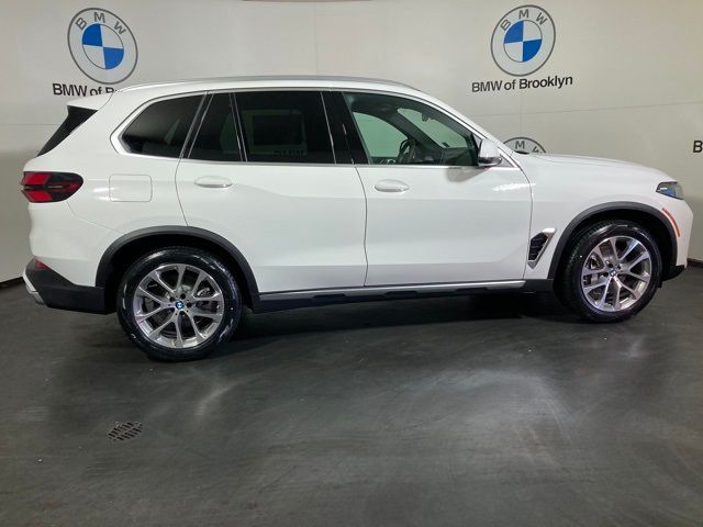 2025 BMW X5 xDrive40i