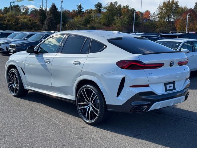 2025 BMW X6 M60i