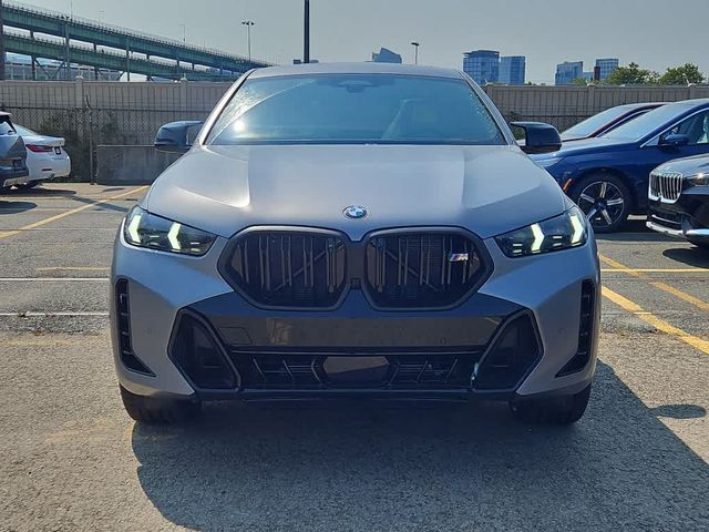 2025 BMW X6 M60i