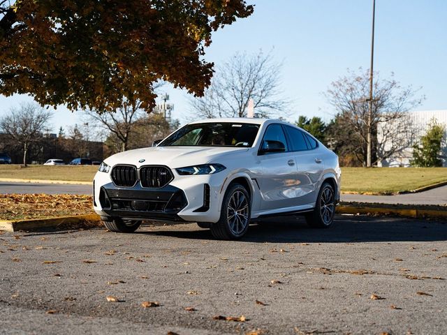 2025 BMW X6 M60i