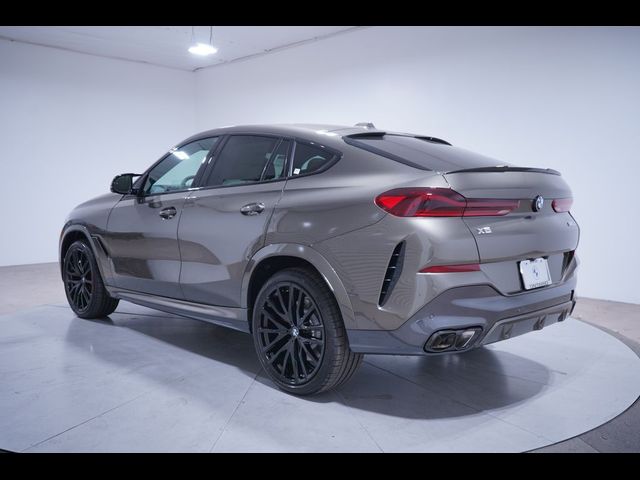 2025 BMW X6 M60i