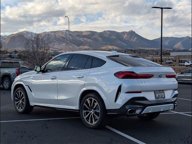 2025 BMW X6 xDrive40i