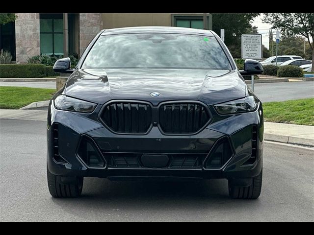 2025 BMW X6 xDrive40i