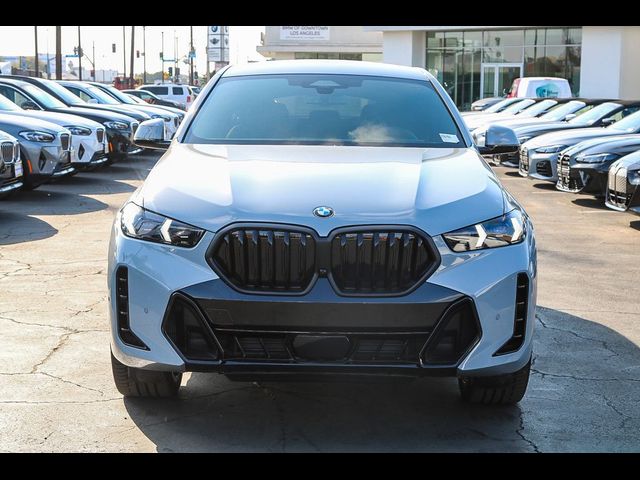 2025 BMW X6 xDrive40i