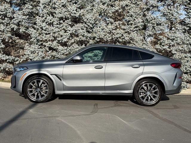 2025 BMW X6 xDrive40i