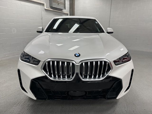 2025 BMW X6 xDrive40i