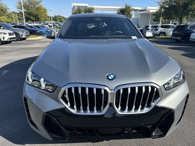 2025 BMW X6 xDrive40i