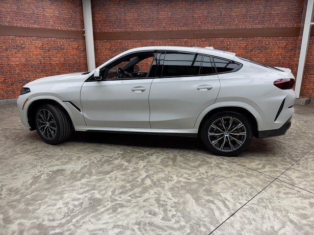 2025 BMW X6 xDrive40i