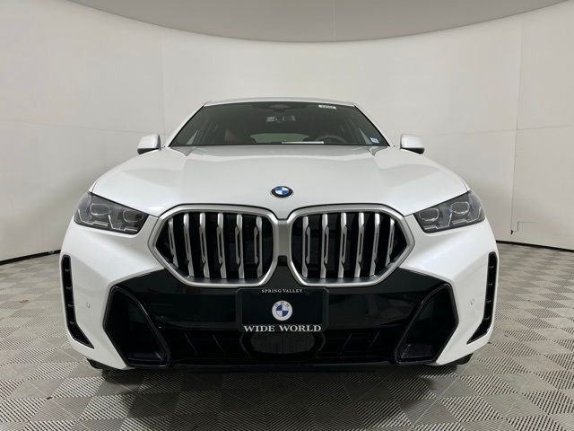 2025 BMW X6 xDrive40i