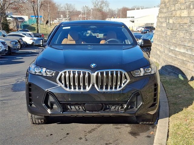 2025 BMW X6 xDrive40i