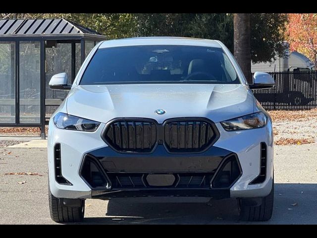 2025 BMW X6 xDrive40i