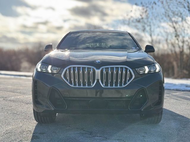 2025 BMW X6 xDrive40i