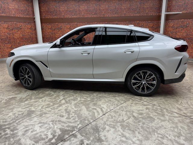 2025 BMW X6 xDrive40i