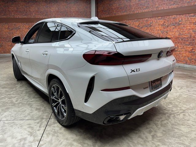 2025 BMW X6 xDrive40i