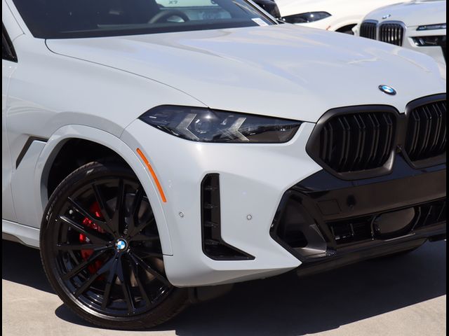 2025 BMW X6 M60i